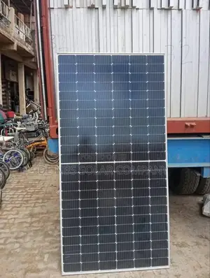 550w Canadian Halfcut Mono Crystalline Solsr Panel
