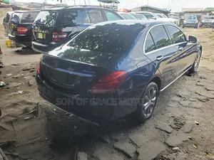 Mercedes-Benz C300 Sport 4Matic Sedan AWD (2.0L 4cyll 7A) 2016 Blue