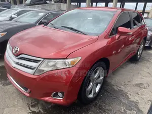 Toyota Venza XLE 4dr Wagon AWD (3.5L 6cyl 6A) 2015 Red