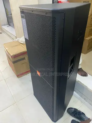 JBL Srx725 Dual 15-Inch Two-Way Loudspeaker.