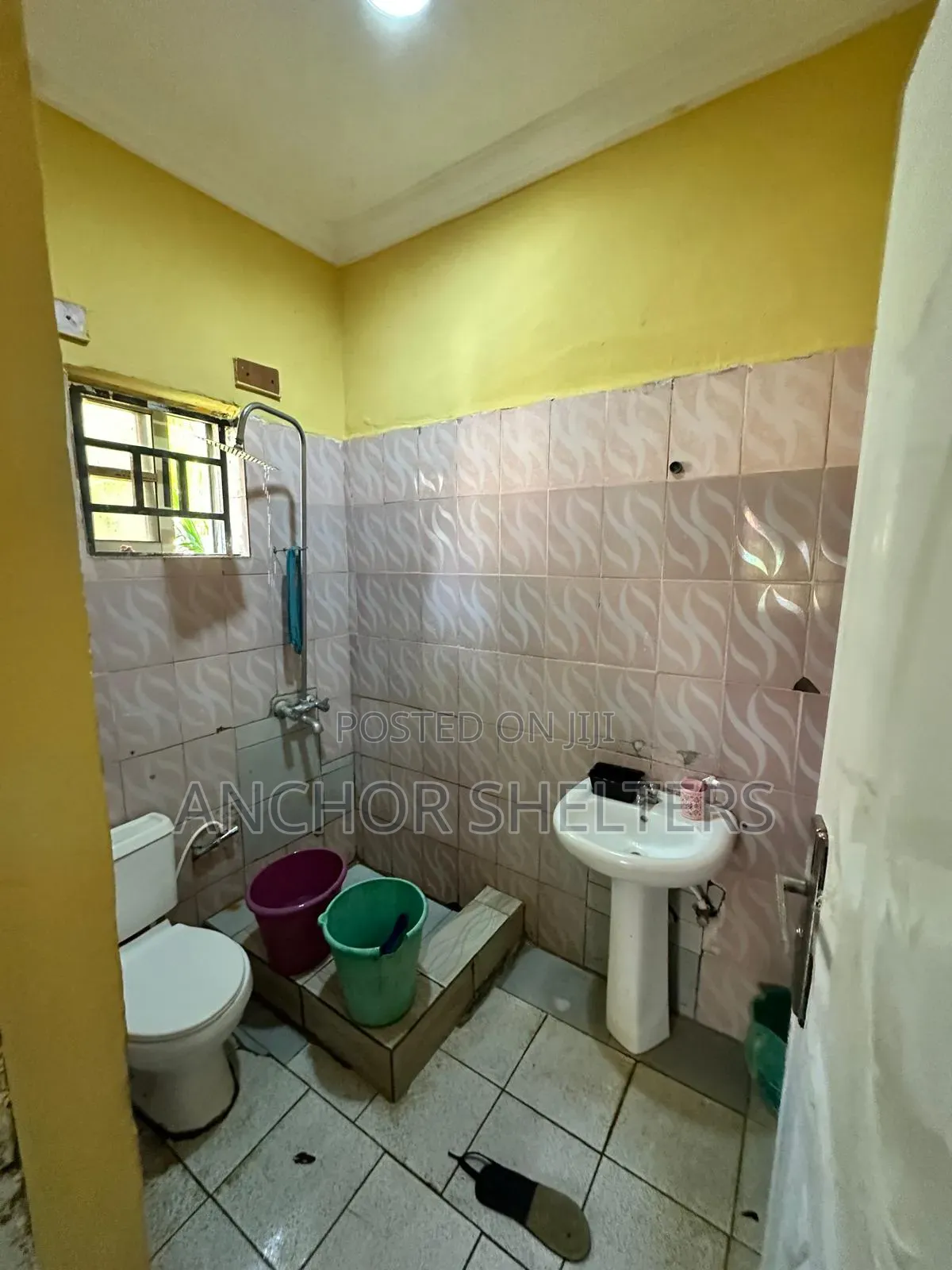 2bdrm Bungalow in Along Von Road Lugbe for sale