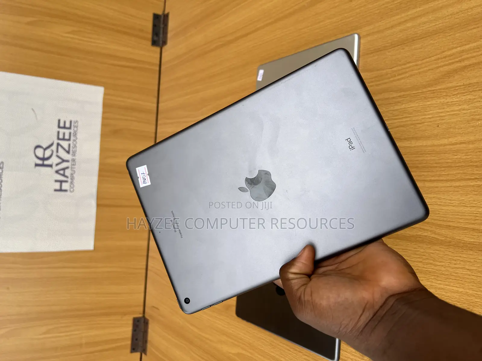 Apple iPad 9.7 32 GB Gray