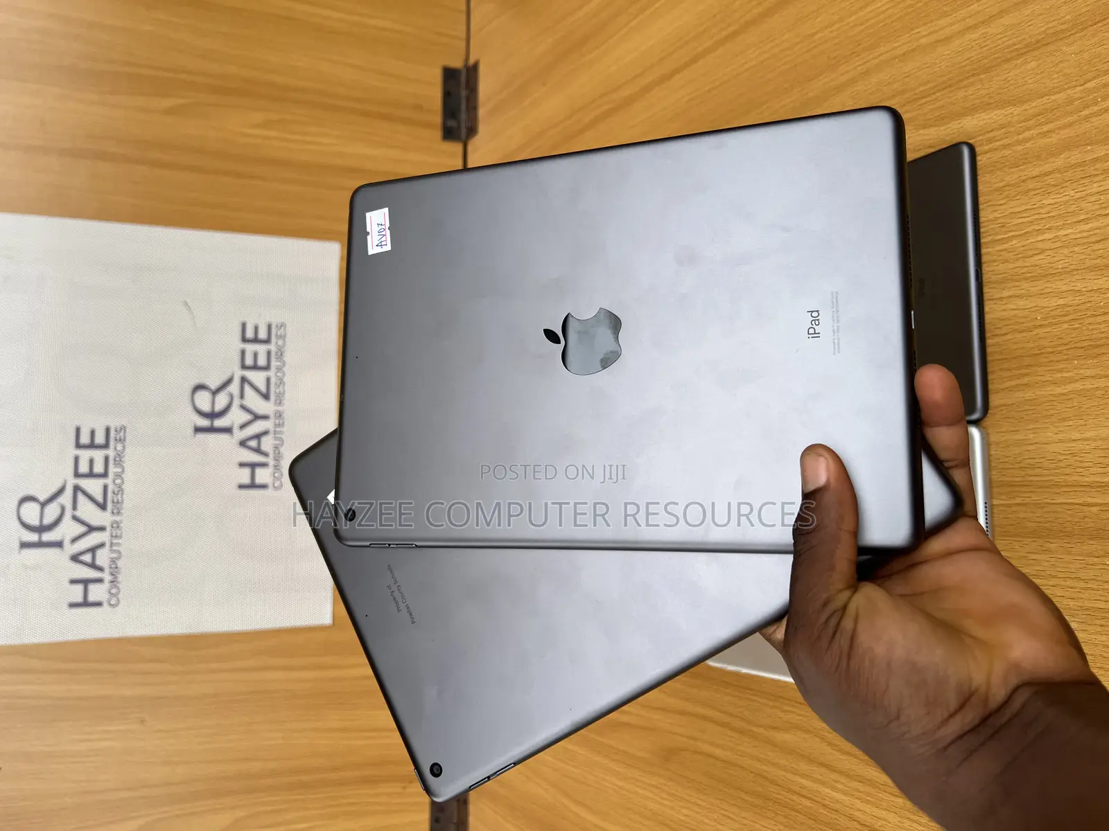Apple iPad 9.7 128 GB Gray