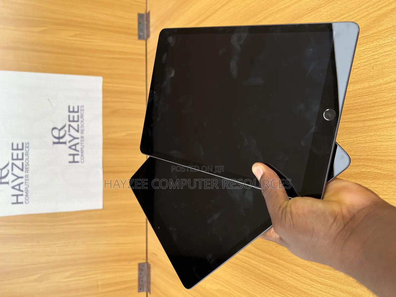 Apple iPad 9.7 128 GB Gray