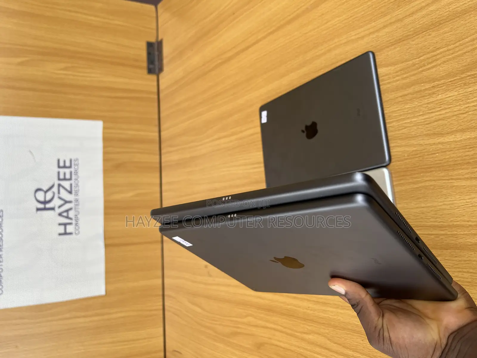 Apple iPad 9.7 128 GB Gray
