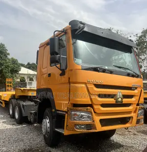 Photo - Howo Sinotruk 2016 Yellow