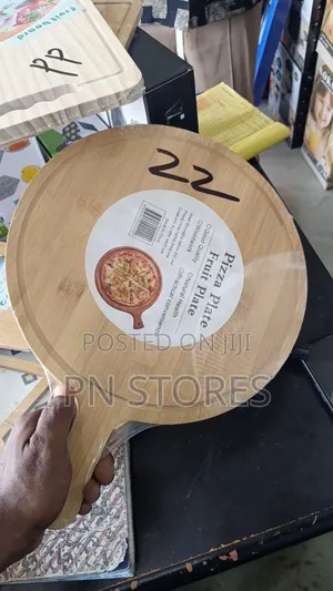 Zz Pizza and Fruits Tray