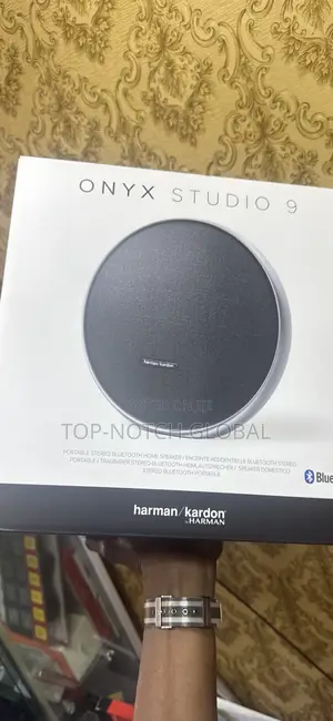 Onyx Studio 9