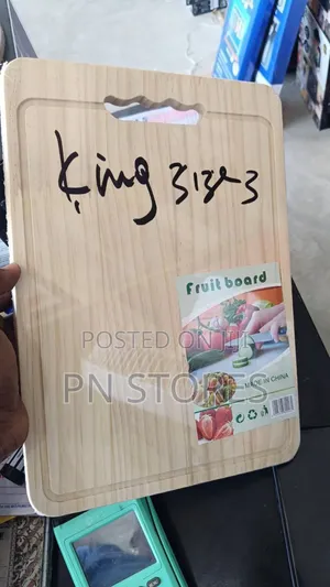 Wooden King-Sized Fruits Cutting Board