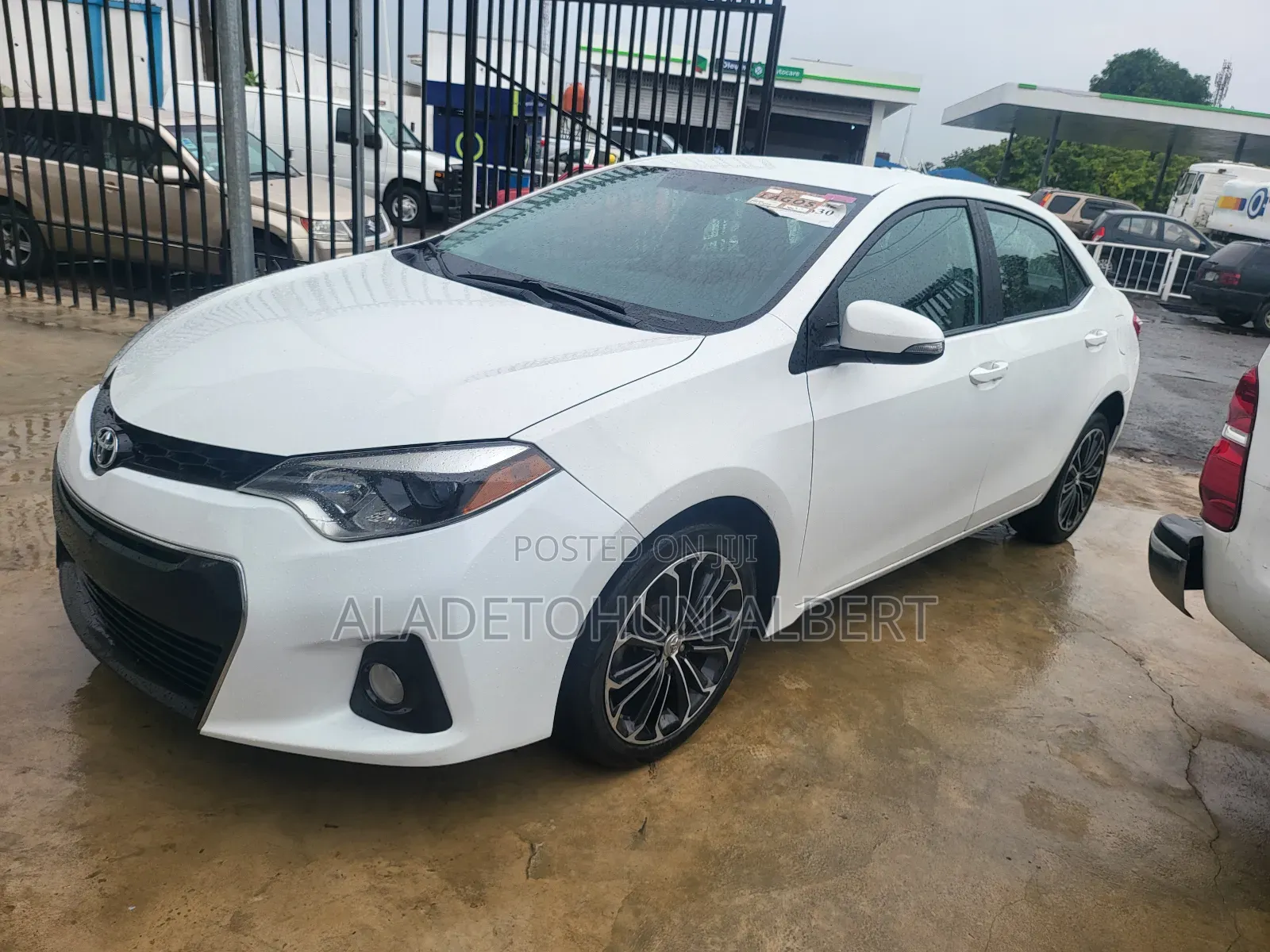 Toyota Corolla 2015 White