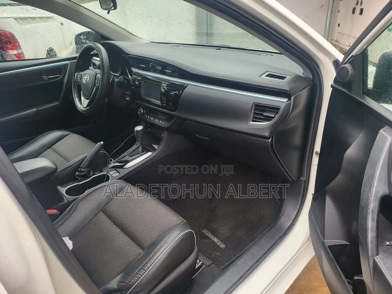 Toyota Corolla 2015 White