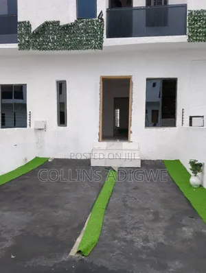 3bdrm Duplex in Around Abraham for sale