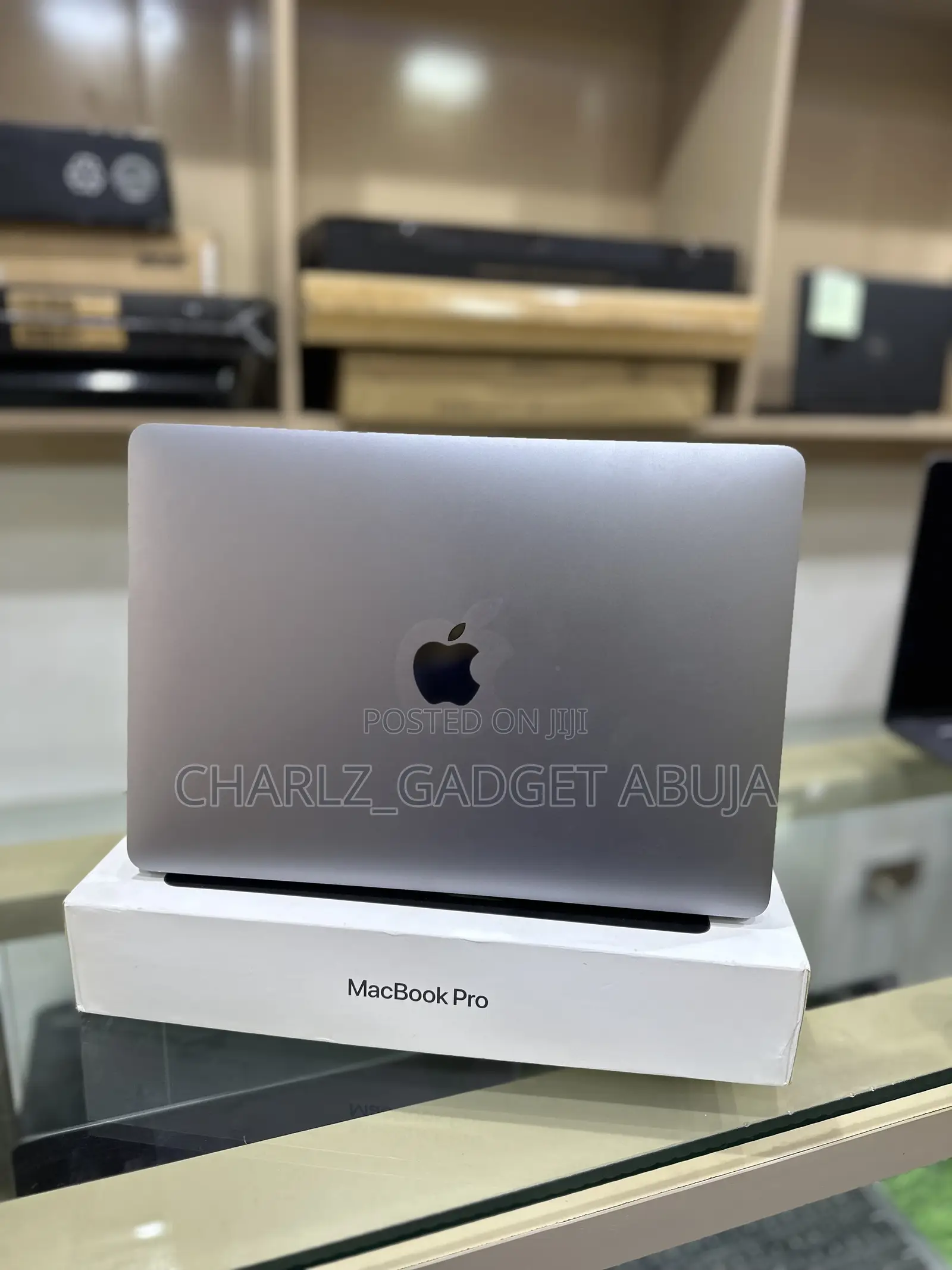 Laptop Apple MacBook Pro 2020 M1 8GB Apple M1 SSD 512GB