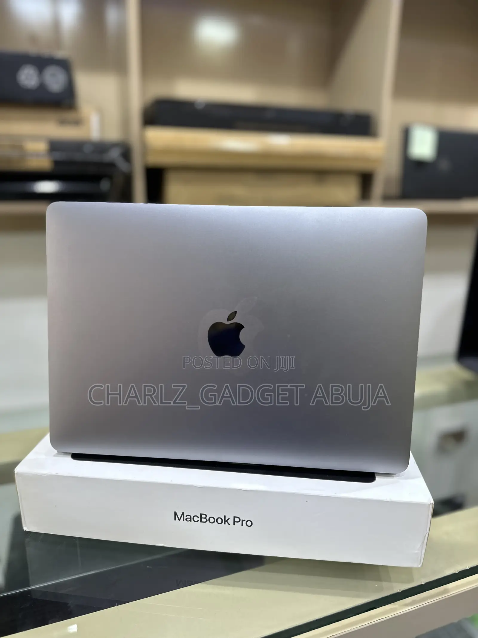Laptop Apple MacBook Pro 2020 M1 8GB Apple M1 SSD 512GB