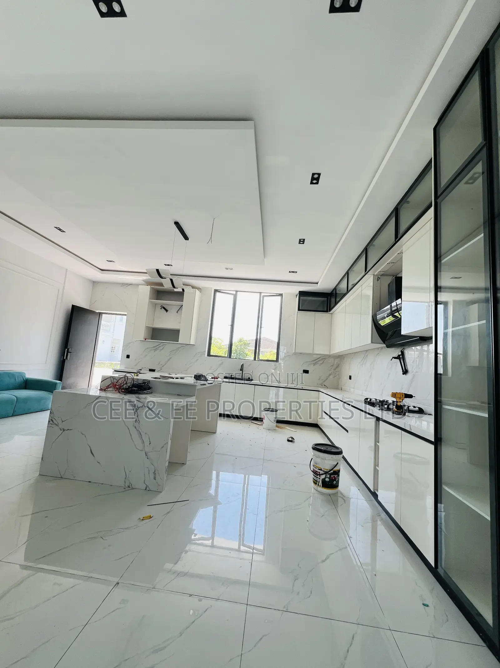 5bdrm Duplex in Royal Garden Estate, for sale