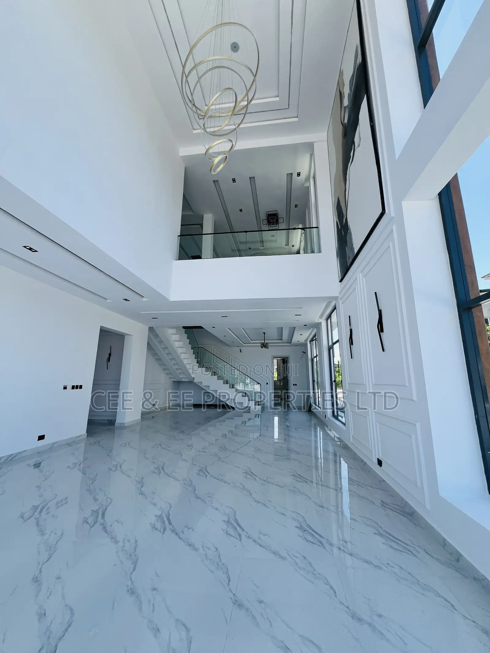 5bdrm Duplex in Royal Garden Estate, for sale