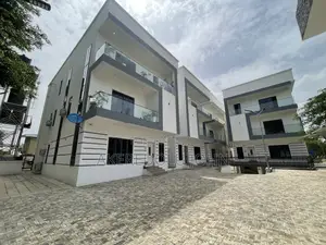 4bdrm Duplex in Utako for sale