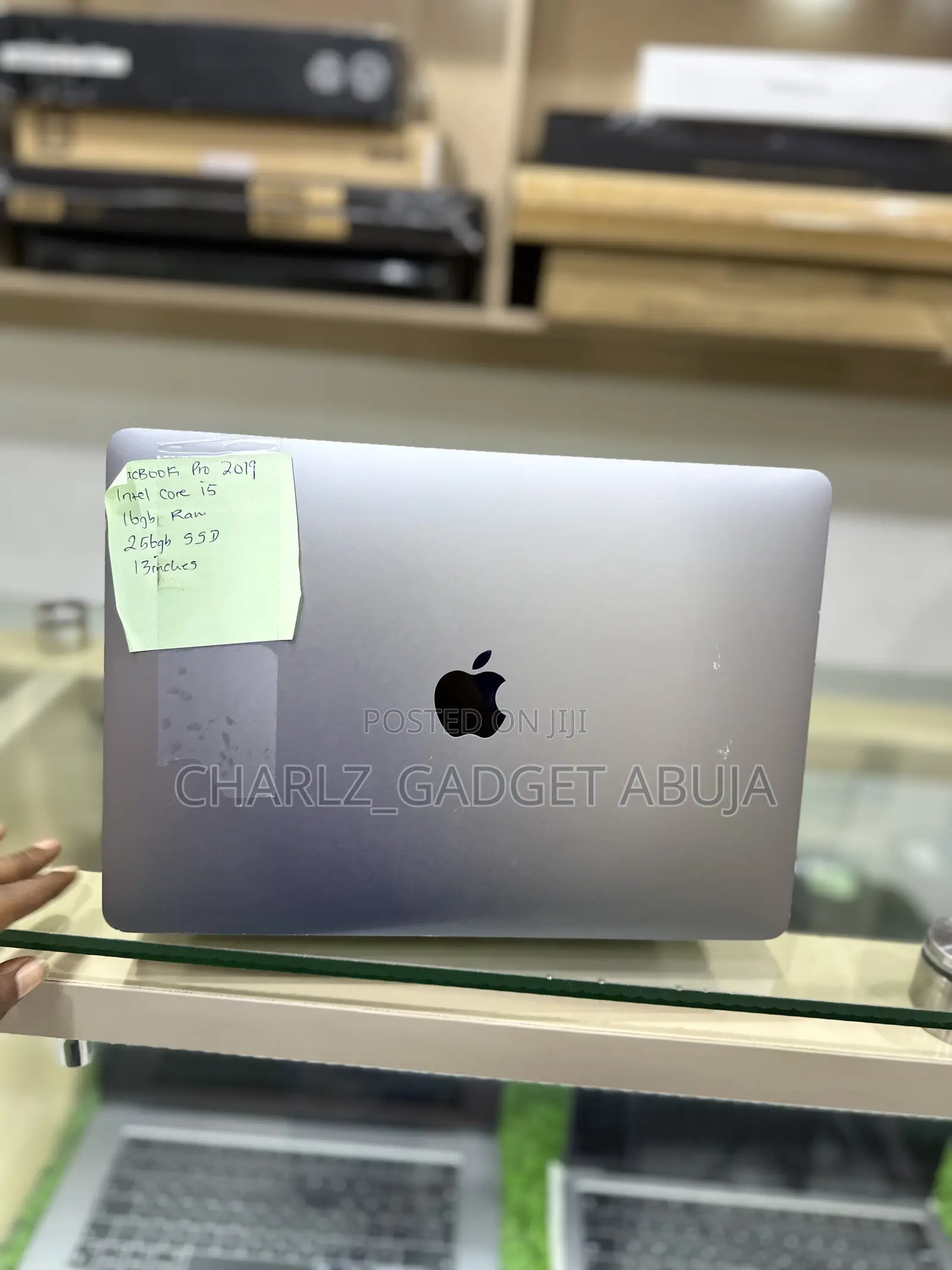 Laptop Apple MacBook Pro 2019 16GB Intel Core I5 SSD 256GB