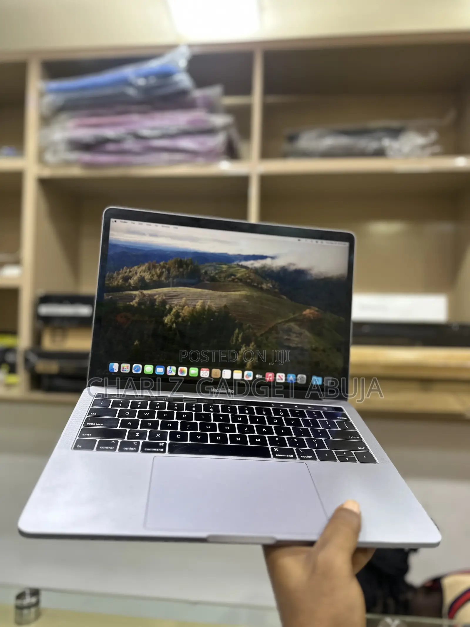 Laptop Apple MacBook Pro 2019 16GB Intel Core I5 SSD 256GB