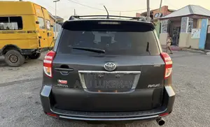 Photo - Toyota RAV4 2.5 Limited 4x4 2010 Gray