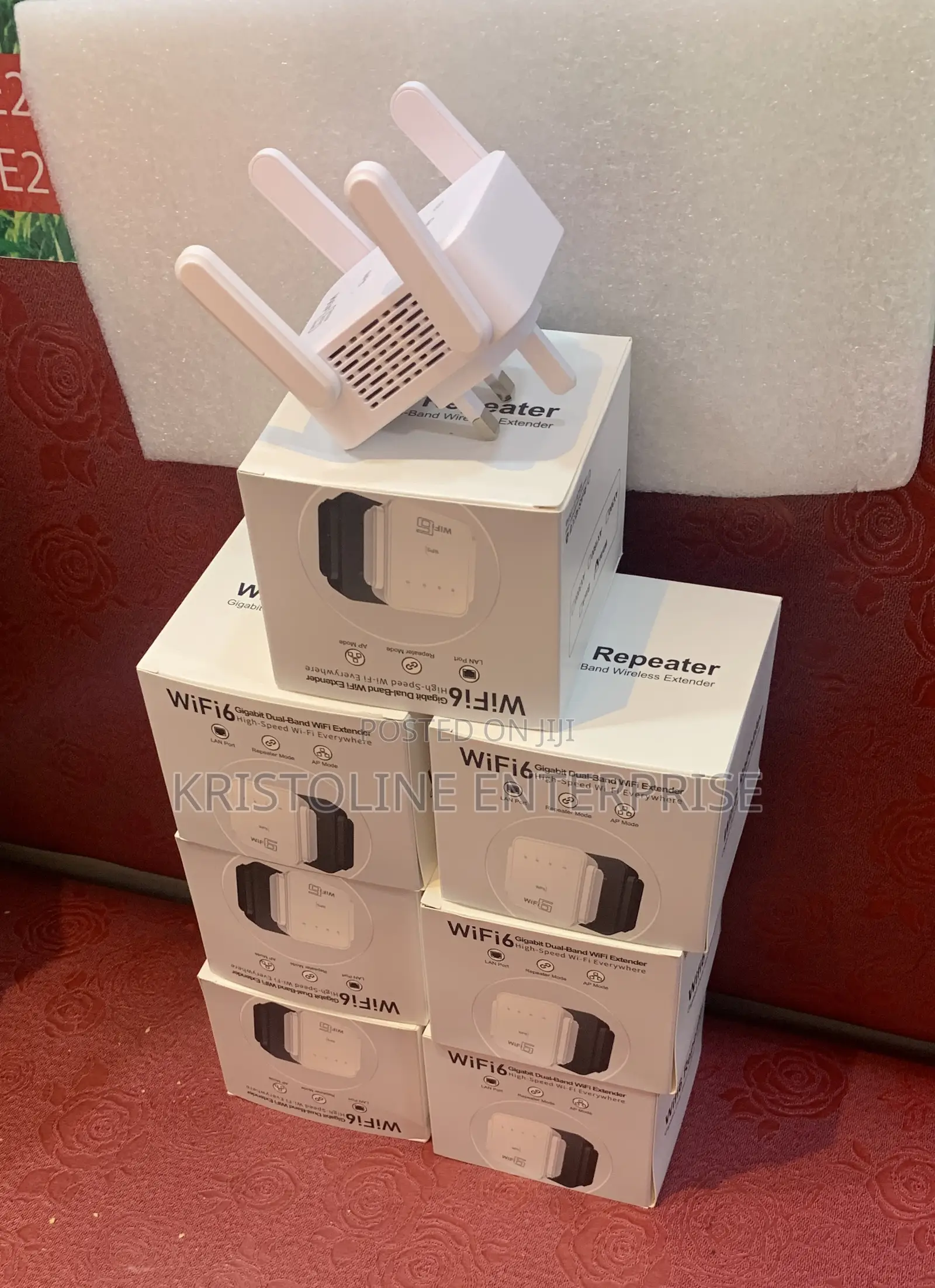 Wi-Fi 6 Repeater/Extender With 4 Dual Band Antennas