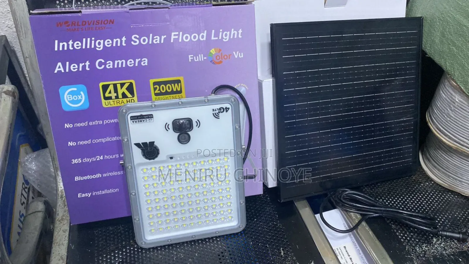 Intelligent Solar Flood Lights 
Alert Camera