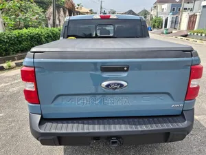 Ford Maverick 2023 Blue