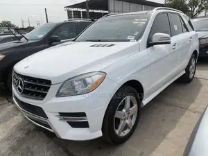 Mercedes-Benz M Class ML350 4dr SUV (3.5L 6cyl 7A) 2014 White