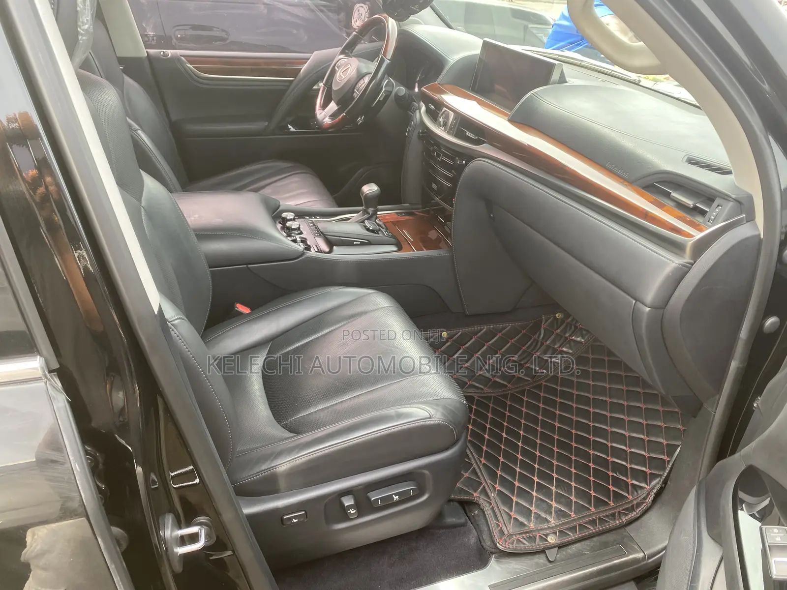 Lexus LX 570 AWD 2017 Black
