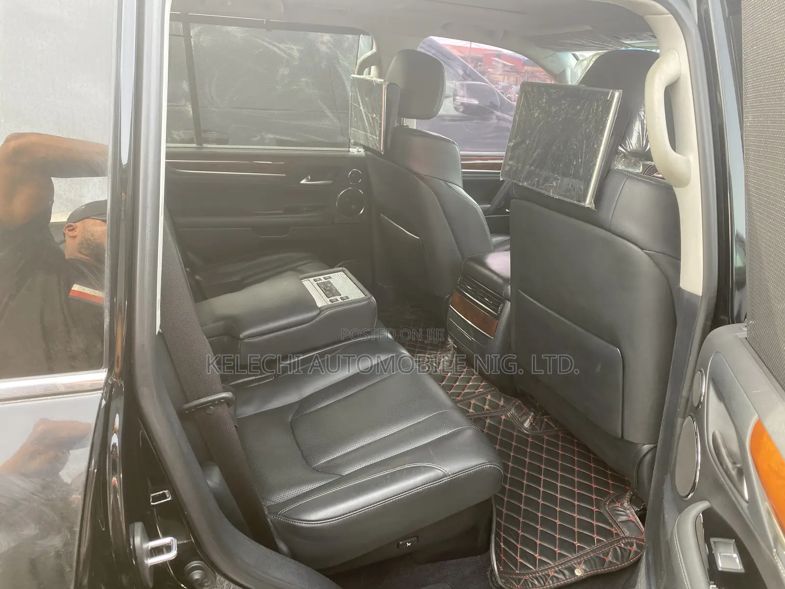 Lexus LX 570 AWD 2017 Black