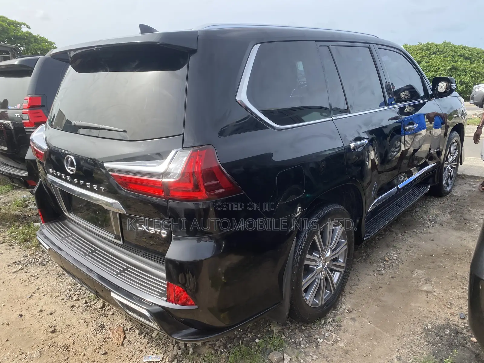 Lexus LX 570 AWD 2017 Black