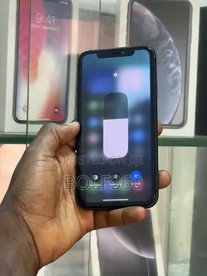 Apple iPhone 11 64 GB Black
