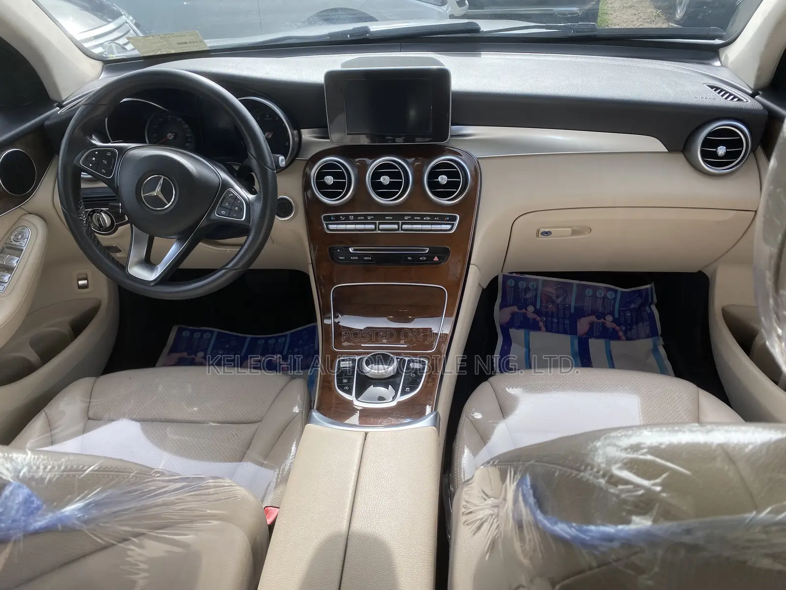 Mercedes-Benz GLC-Class 2017 White