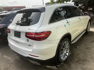 Mercedes-Benz GLC-Class 2018 White
