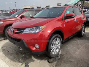 Toyota RAV4 Limited 4dr SUV (2.5L 4cyl 6A) 2015 Red