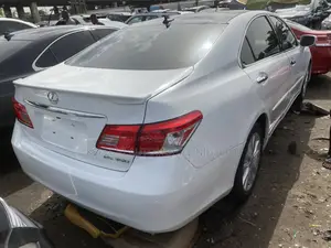 Lexus ES 350 2011 White