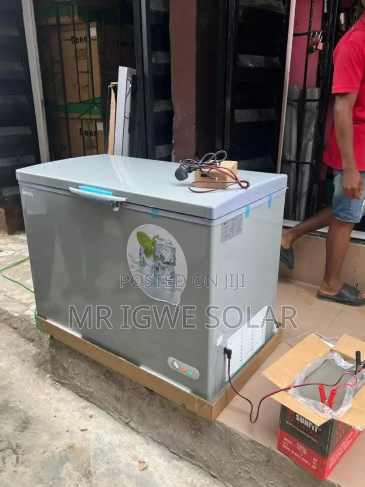 202litre Solar Fridge