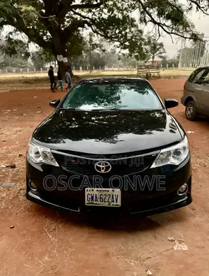 Photo - Toyota Camry SE 4dr Sedan (2.5L 4cyl 6A) 2013 Black