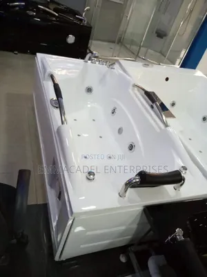 Single White Jacuzzi