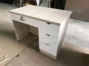 Top Quality Office Table