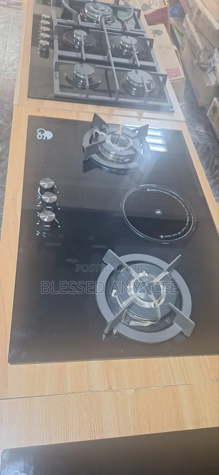 High Quality Gs in-Built Cabinet 2gas Burners 1 Electric
