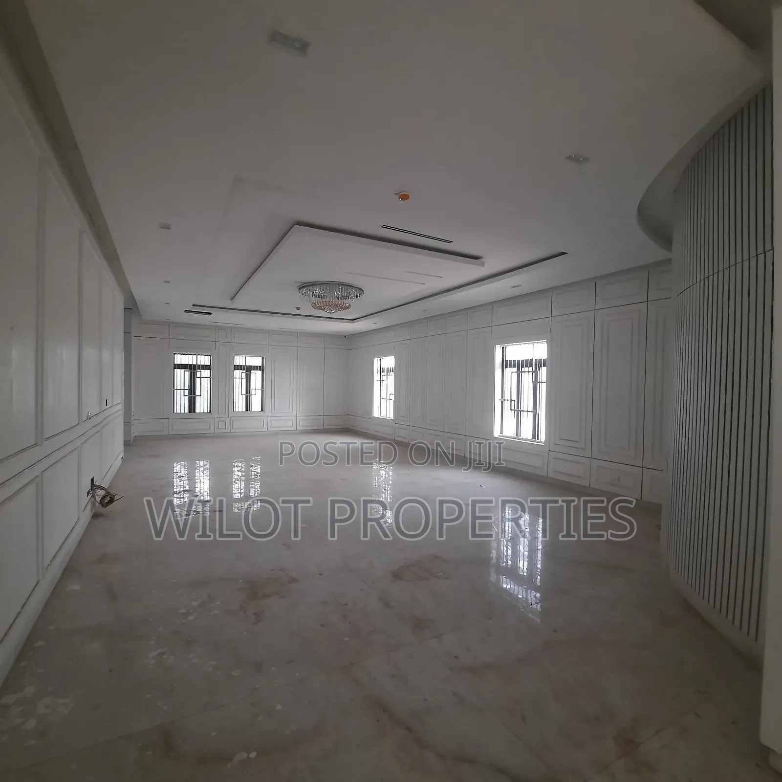 9bdrm Maisonette in Maitama for sale