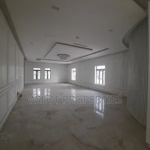 9bdrm Maisonette in Maitama for sale