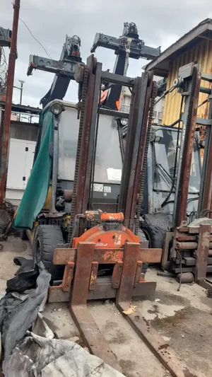 3tons Linde Forklift Available for Sale