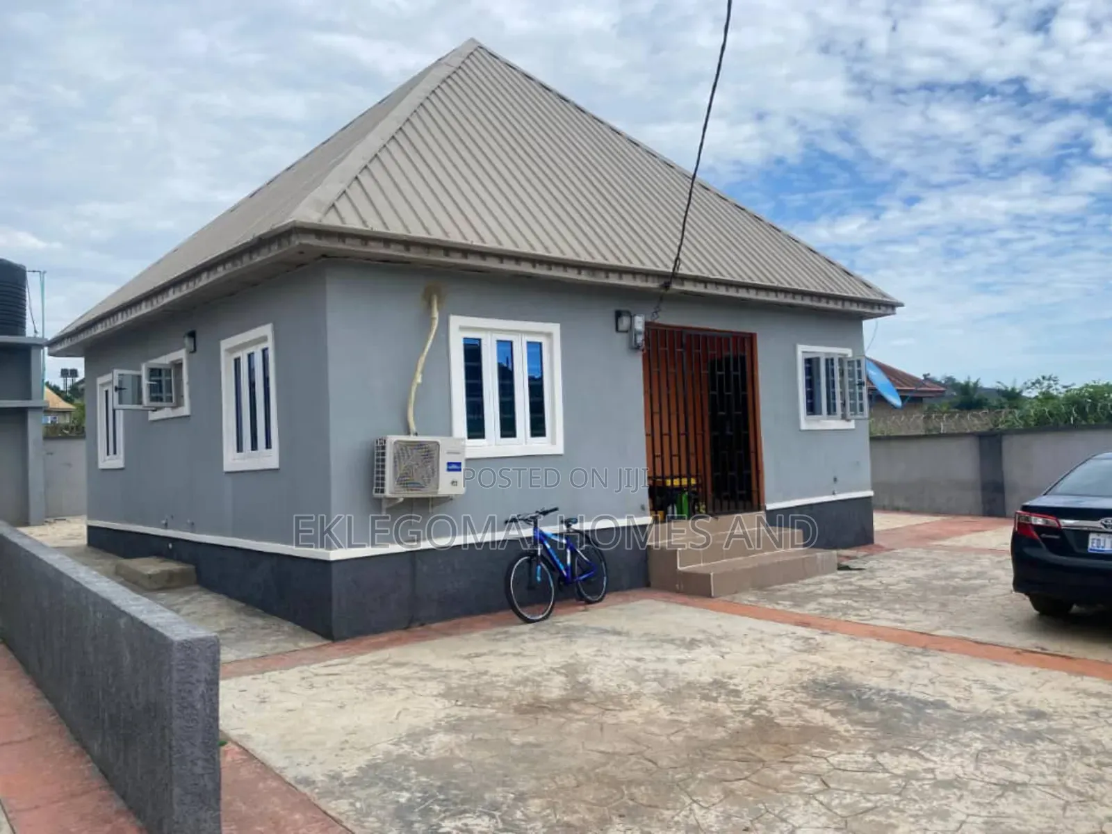 Furnished 5bdrm Block of Flats in Parliament Estate, Akure for sale