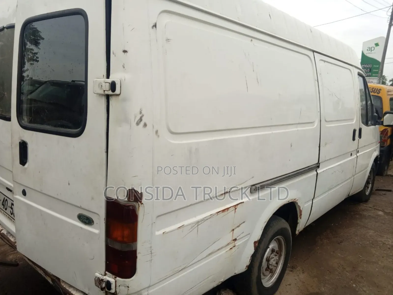 Ford Transit 1998 White