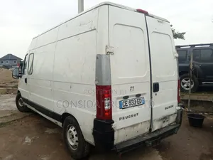 Peugeot Boxer 1998 White