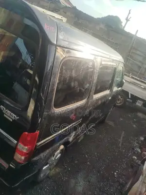 Suzuki Every 2010 Black