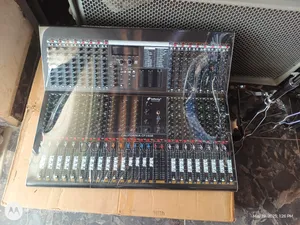 Infinity California 1608 Mixer