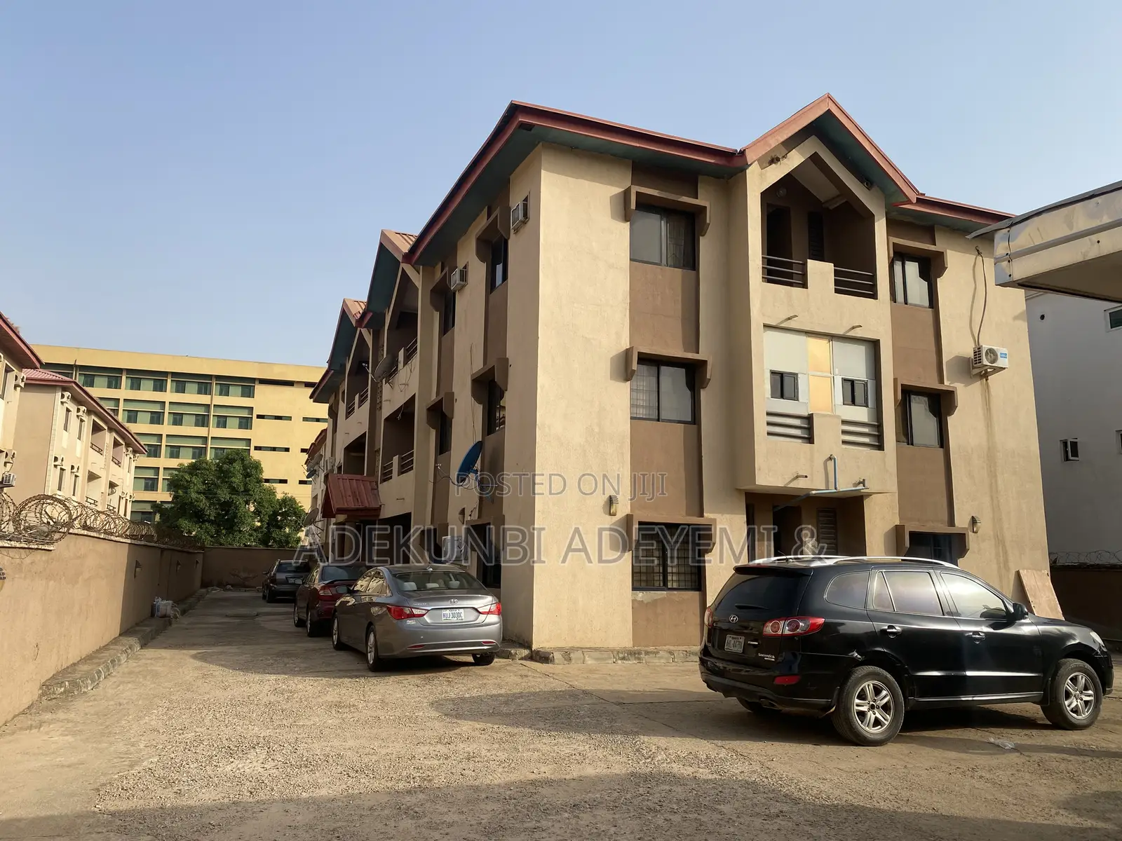 3bdrm Block of Flats in Mabushi for sale
